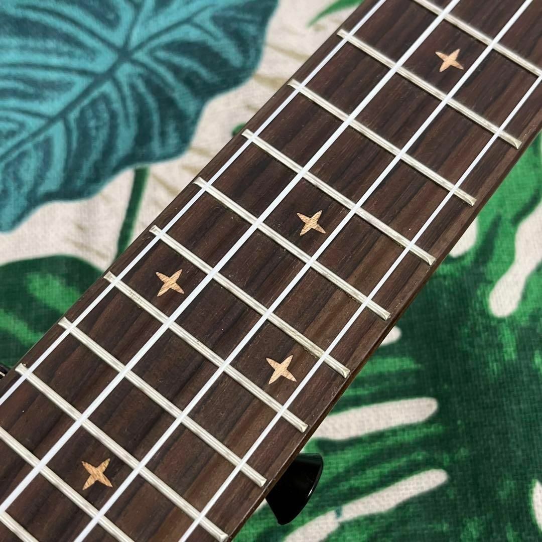 【Smijer ukulele】シダー材(杉)単板のエレキ・コンサートウクレレ 4