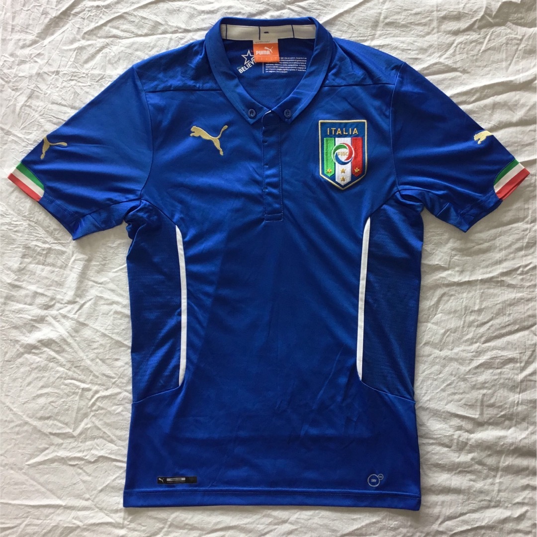 PUMA(プーマ)の【中古】サッカー ユニフォーム イタリア代表 2014 ホーム スポーツ/アウトドアのサッカー/フットサル(ウェア)の商品写真