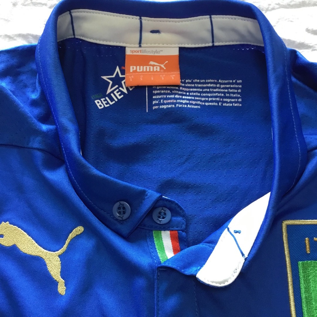 PUMA(プーマ)の【中古】サッカー ユニフォーム イタリア代表 2014 ホーム スポーツ/アウトドアのサッカー/フットサル(ウェア)の商品写真