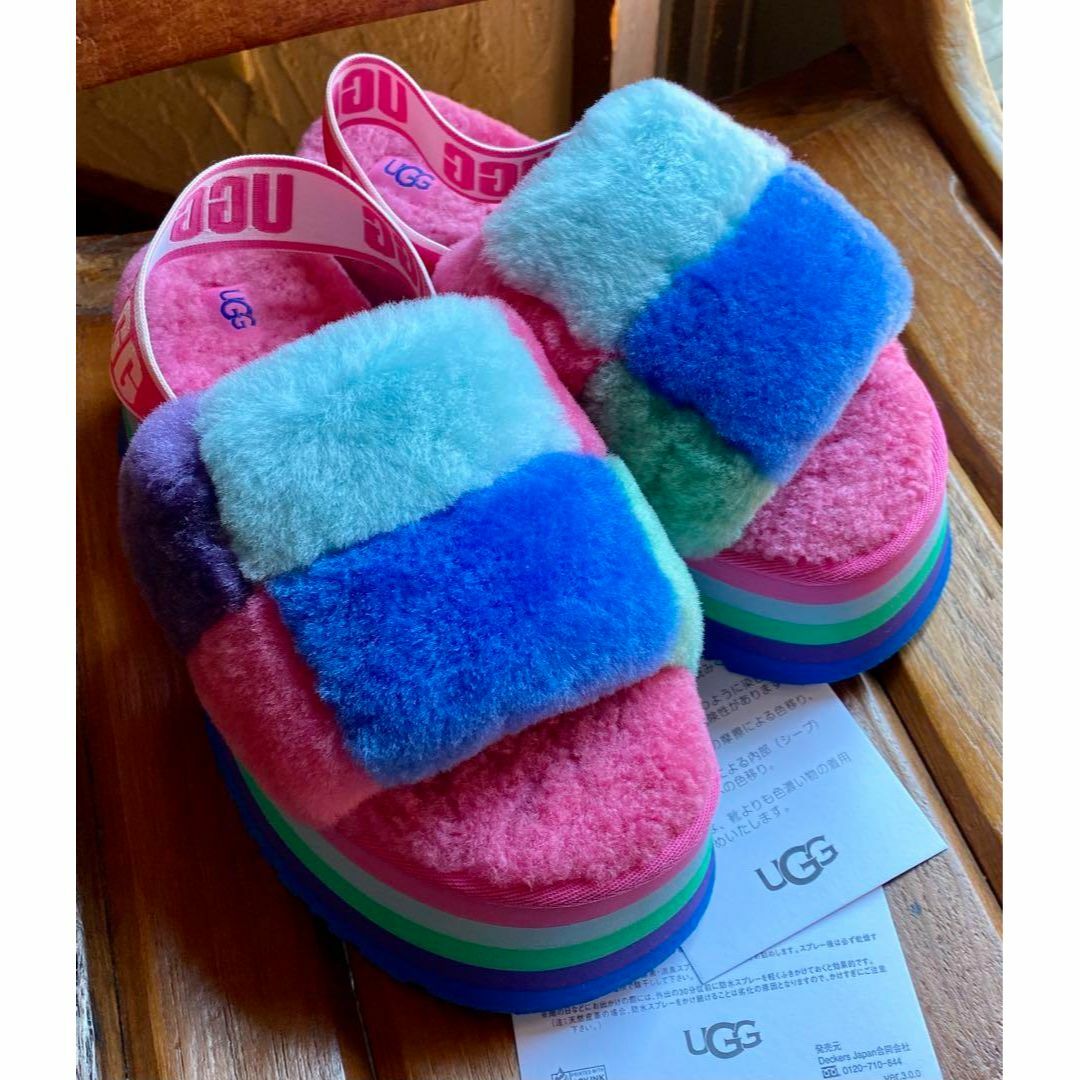 UGG ディスコチェッカースライド ピンク 未使用 24センチ