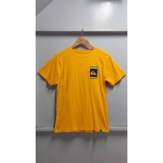 クイックシルバー(QUIKSILVER)のQUIKSILVER 両面 ロゴ プリント Tシャツ イエロー S(Tシャツ/カットソー(半袖/袖なし))