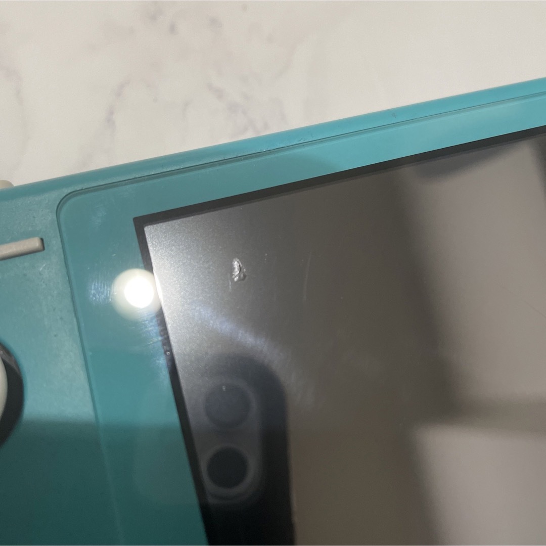 Nintendo Switch(ニンテンドースイッチ)のSwitchライト　ターコイズ エンタメ/ホビーのゲームソフト/ゲーム機本体(携帯用ゲーム機本体)の商品写真
