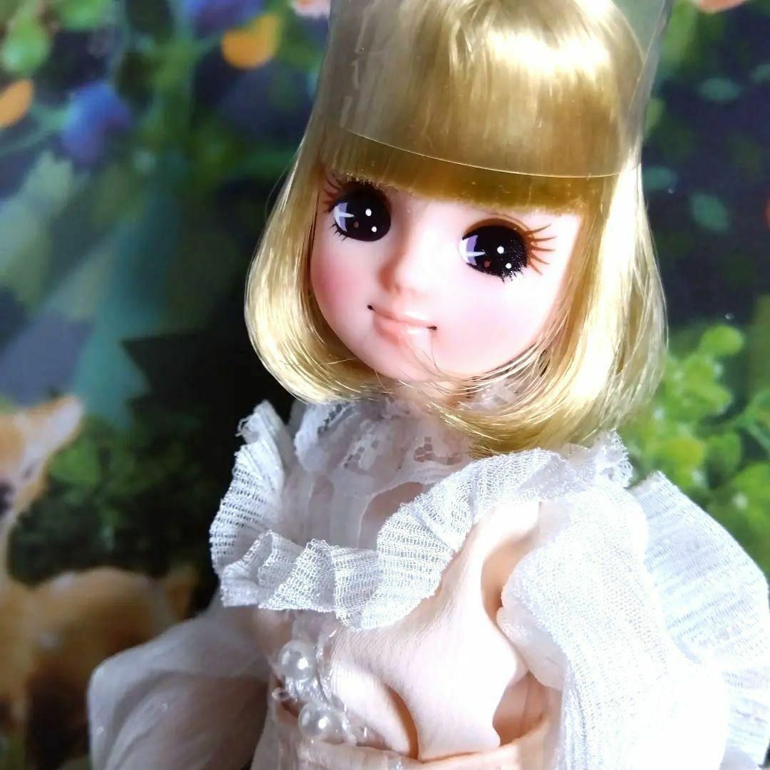 リカちゃん カスタムドール 金髪ボブ キッズ/ベビー/マタニティのおもちゃ(ぬいぐるみ/人形)の商品写真