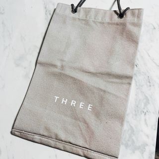 スリー(THREE)のTHREE／スリー　ドローストリングバッグ(トートバッグ)