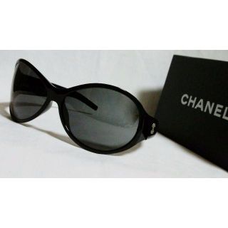 シャネル(CHANEL)の正規美品 CHANEL スタッズサングラス黒 ロックBOX hyde着 ハイド(サングラス/メガネ)