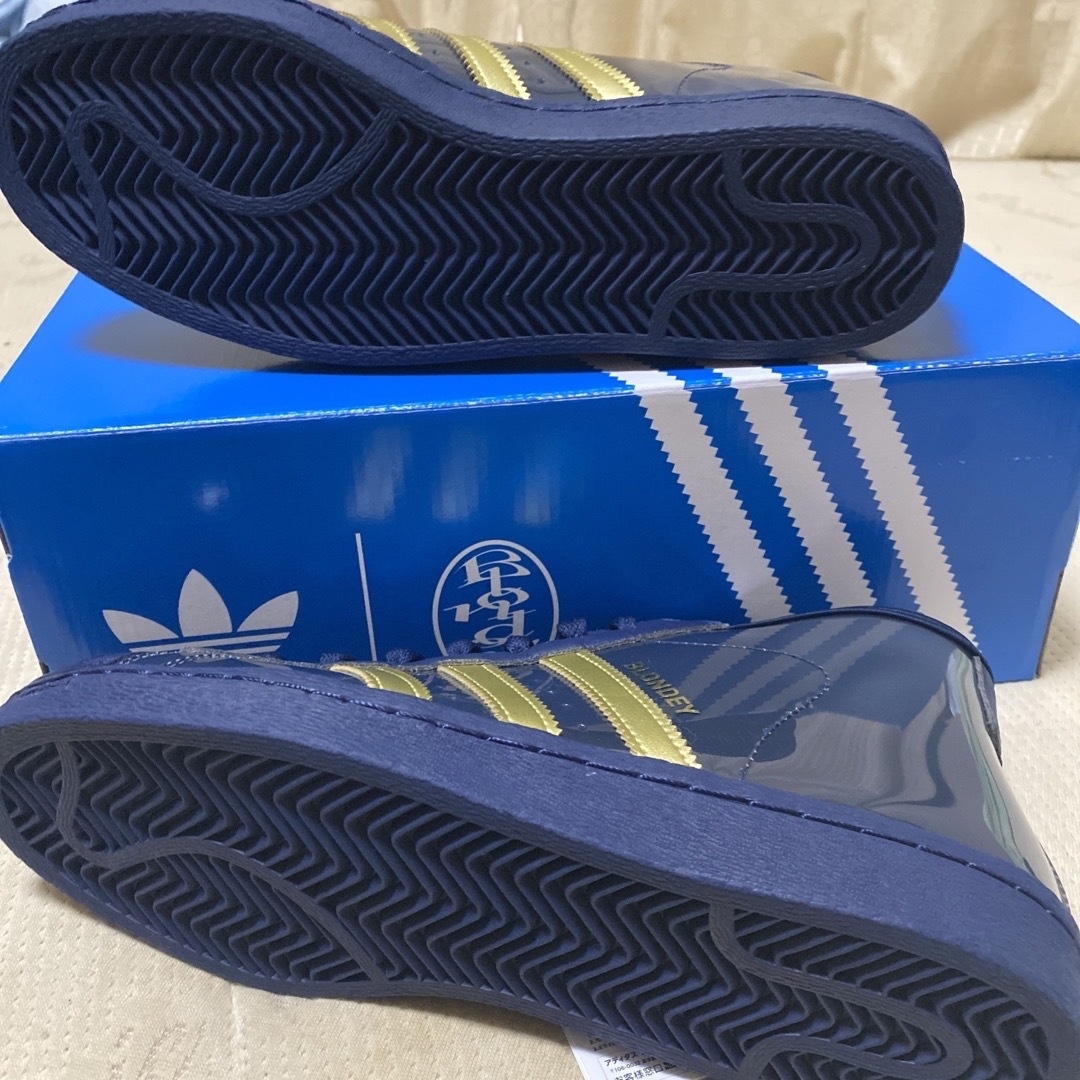 adidas ブロンディプロモデル