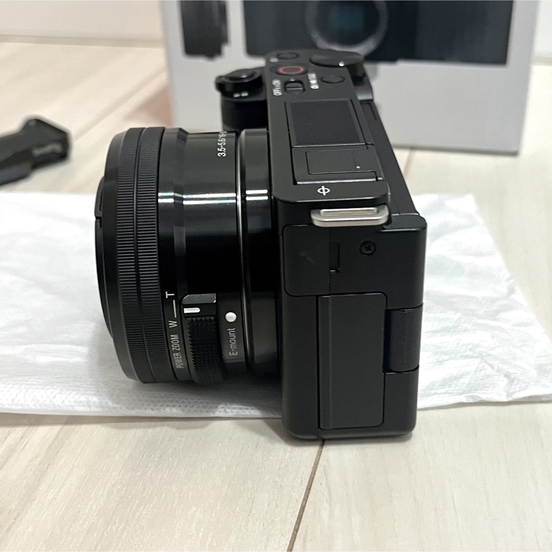 SONY(ソニー)の美品　VLOGCAM ZV-E10L レンズキットと望遠レンズセット スマホ/家電/カメラのカメラ(ミラーレス一眼)の商品写真