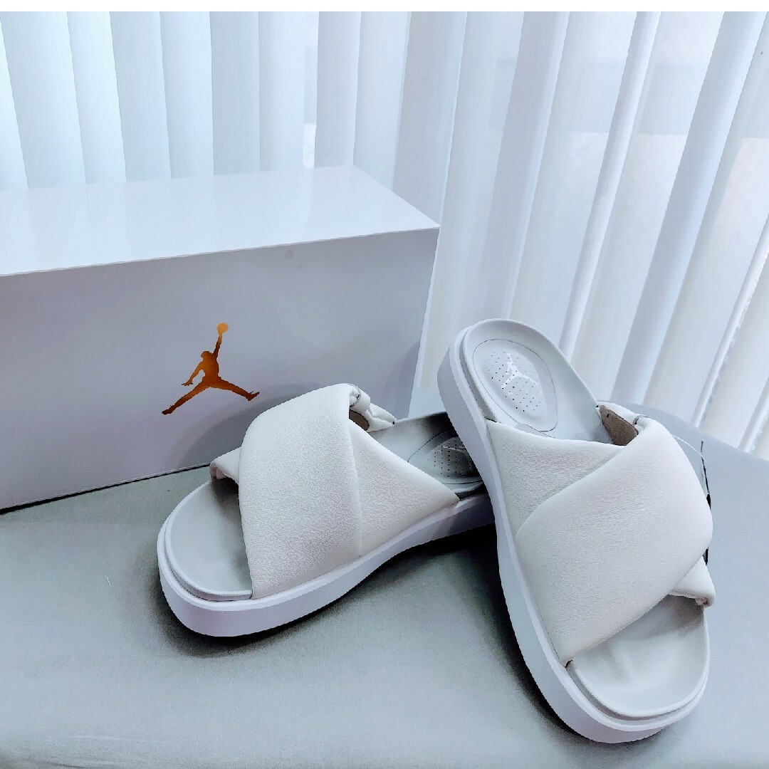 【未使用】24㎝ NIKE JORDAN SOPHIA SLIDE | フリマアプリ ラクマ