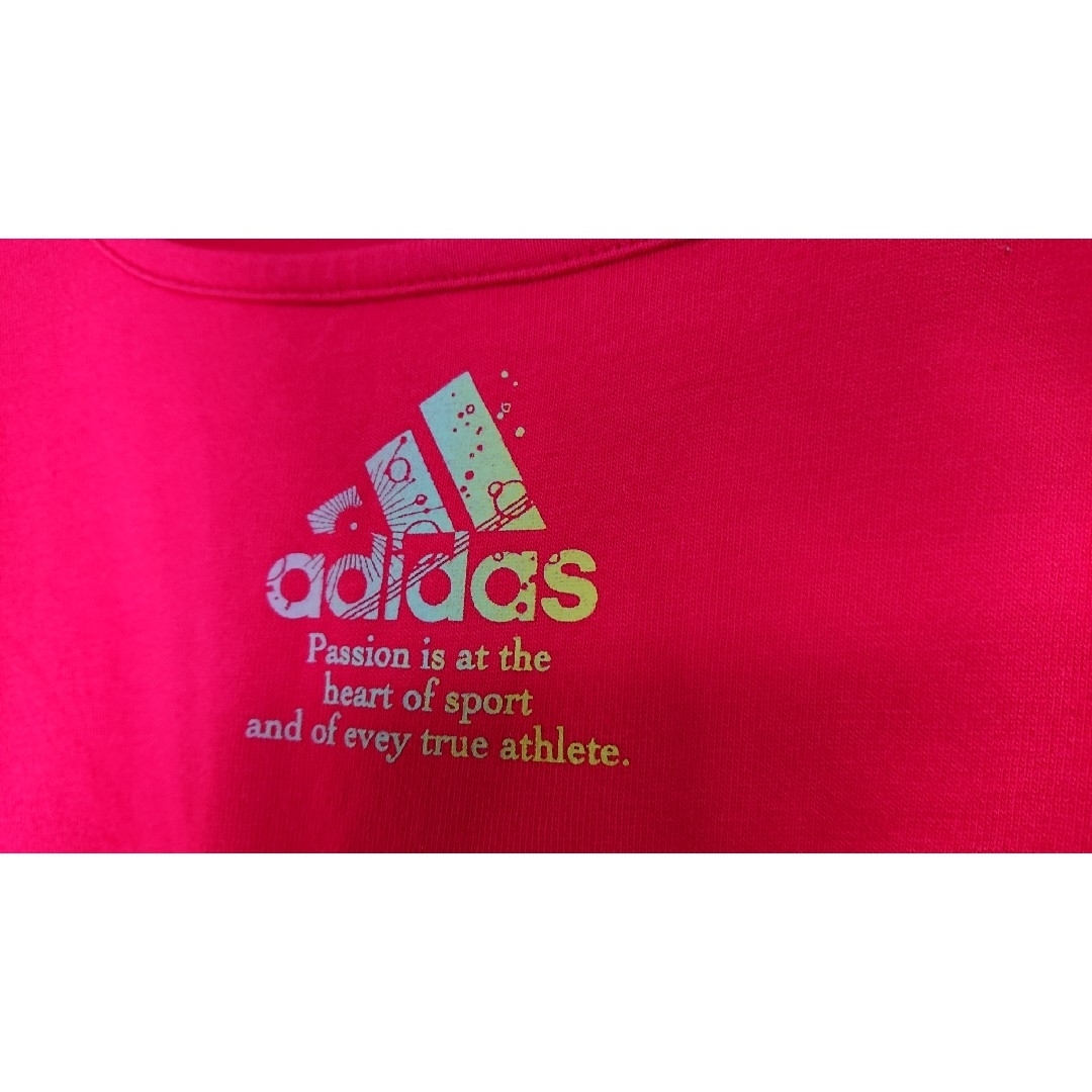 adidas(アディダス)のadidas レディース ワンポイント Tシャツ Lサイズ アディダス シャツ メンズのトップス(Tシャツ/カットソー(半袖/袖なし))の商品写真