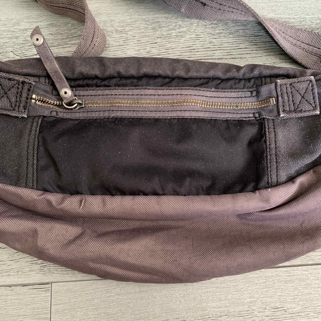 DIESEL(ディーゼル)のDIESEL バッグ　オシャレ メンズのバッグ(ショルダーバッグ)の商品写真
