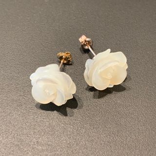 アガット 薔薇 ピアスの通販 90点 | ageteのレディースを買うならラクマ