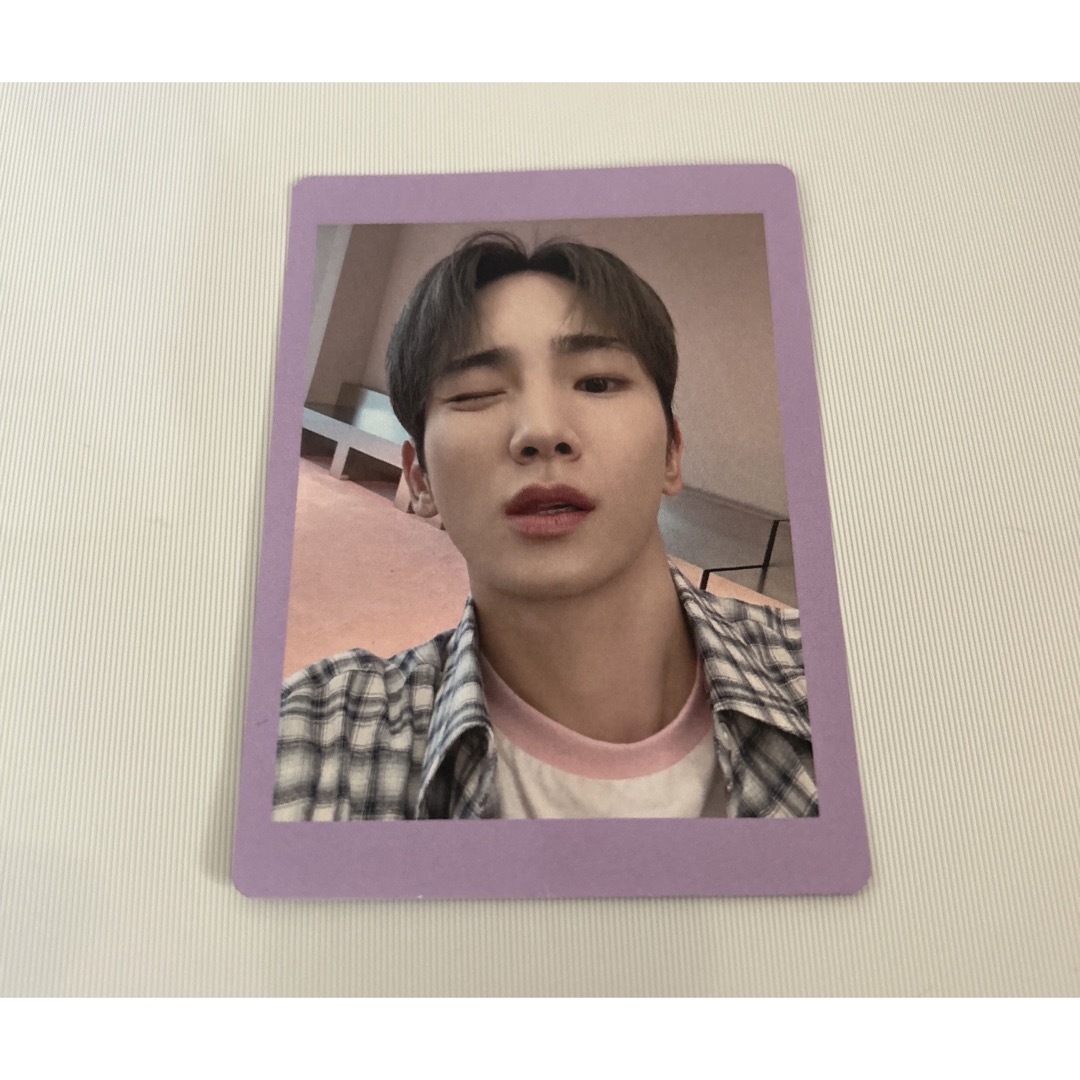 SHINee(シャイニー)のTHE KLOBAL LIVE 2023 セルフカード SHINee KEY エンタメ/ホビーのCD(K-POP/アジア)の商品写真