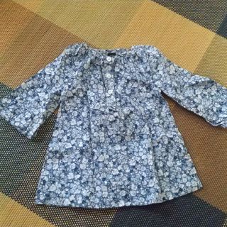 SALE  baby gap  花柄ブラウス  95cm