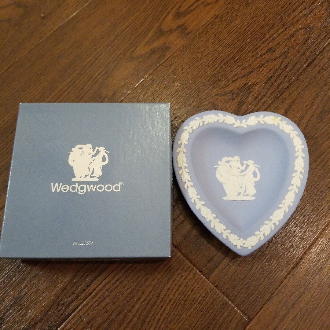 WEDGWOOD(ウェッジウッド)のウェッジウッド　ハートトレイ　ジャスパー エンタメ/ホビーの美術品/アンティーク(その他)の商品写真