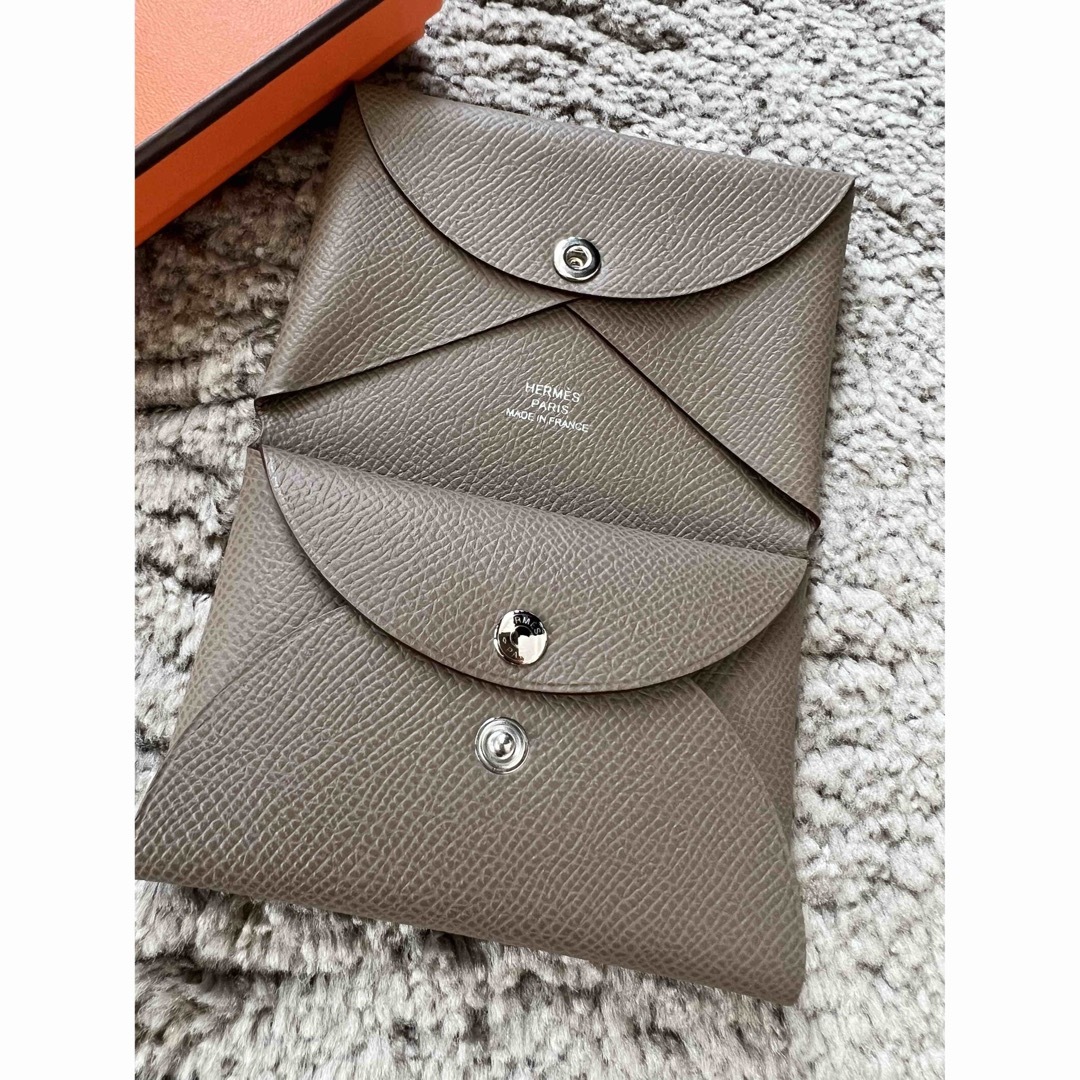 HERMES エルメス入手困難カルヴィデュオ　エトゥープ　財布