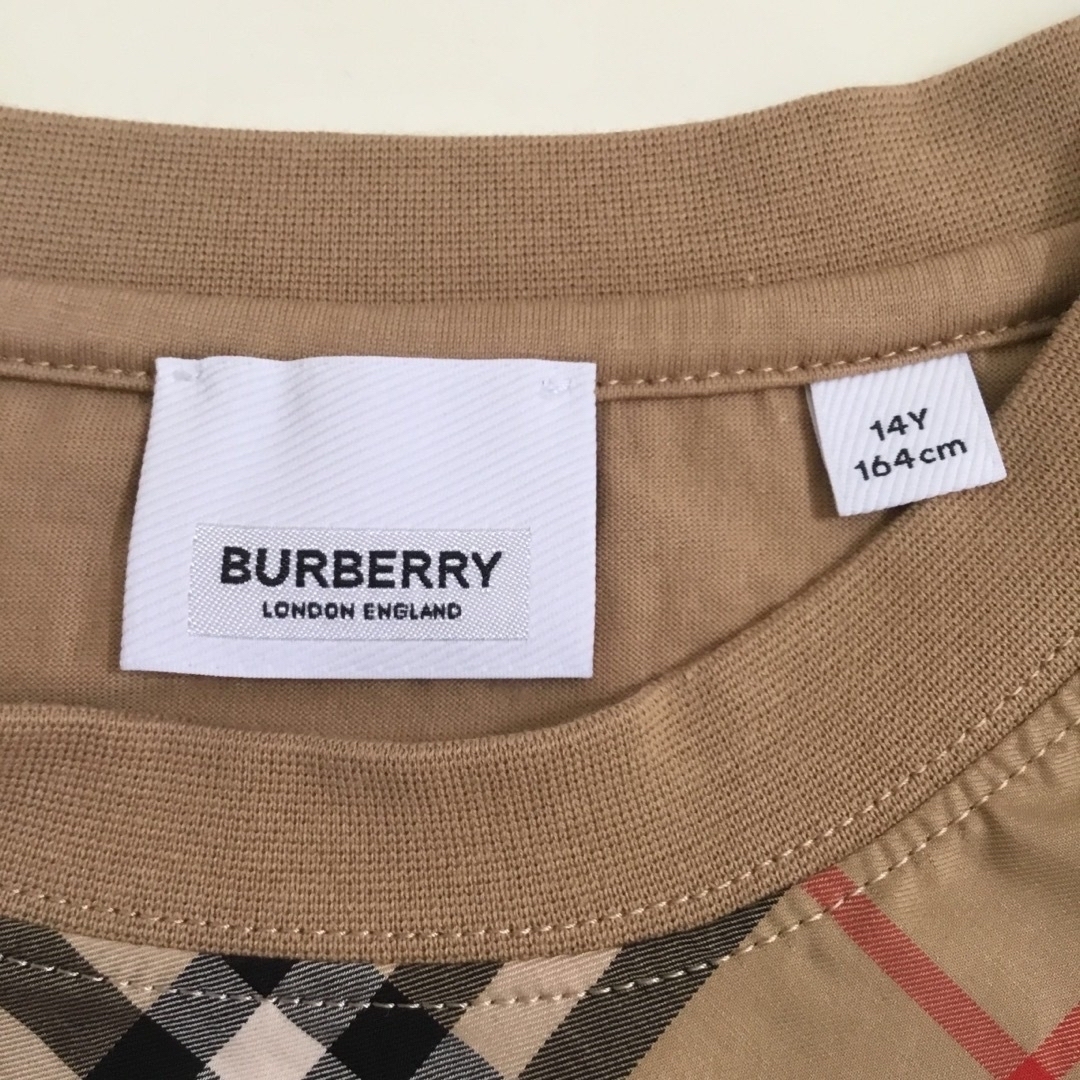 Burberry キッズ14Y Tシャツ大人も着れる　美品品番8053953