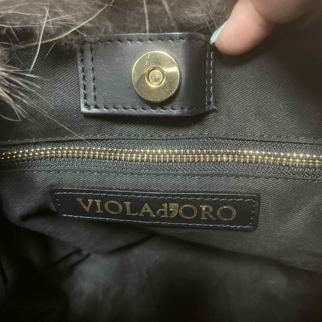 VIOLAd'ORO(ヴィオラドーロ)のヴィオラドーロ　ファーバック レディースのバッグ(ハンドバッグ)の商品写真