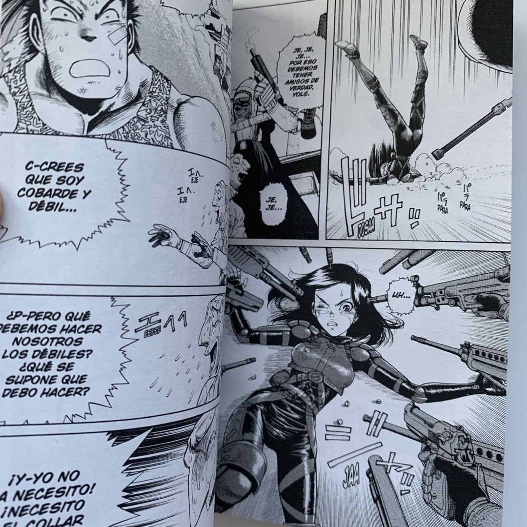 銃夢(GUNNM)BATTLE ANGEL ALITA(スペイン語版)2冊セットの 銃夢(GUNNM)BATTLE ANGEL ALITA(スペイン語版)2冊セットの
