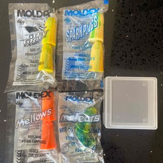 Moldex 耳栓 4セット モルデックス ケ－ス付き(旅行用品)