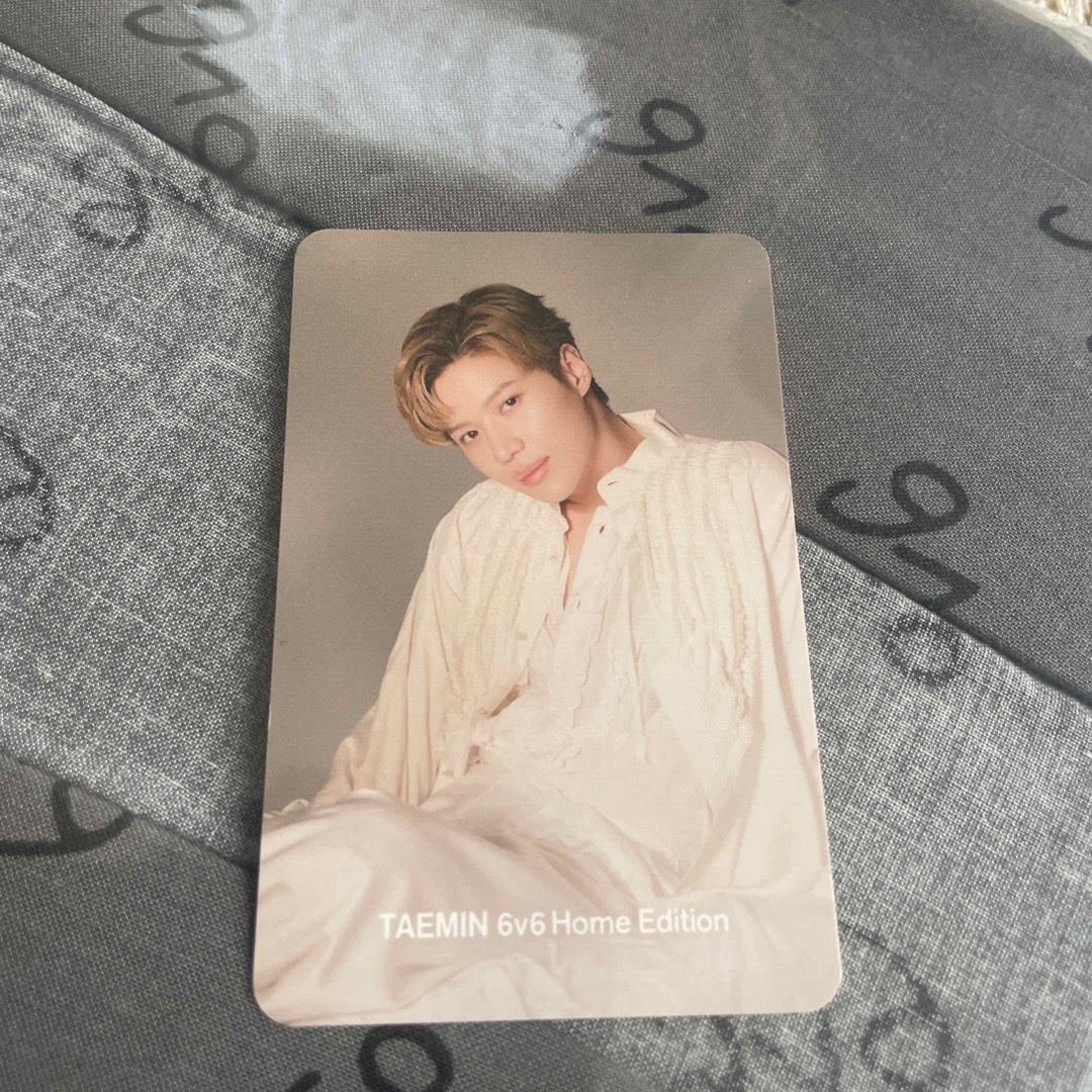 新品 TAEMIN テミン パジャマ ローブ SPAO SHINee トレカ付 新品 TAEMIN テミン パジャマ ローブ SPAO SHINee トレカ付