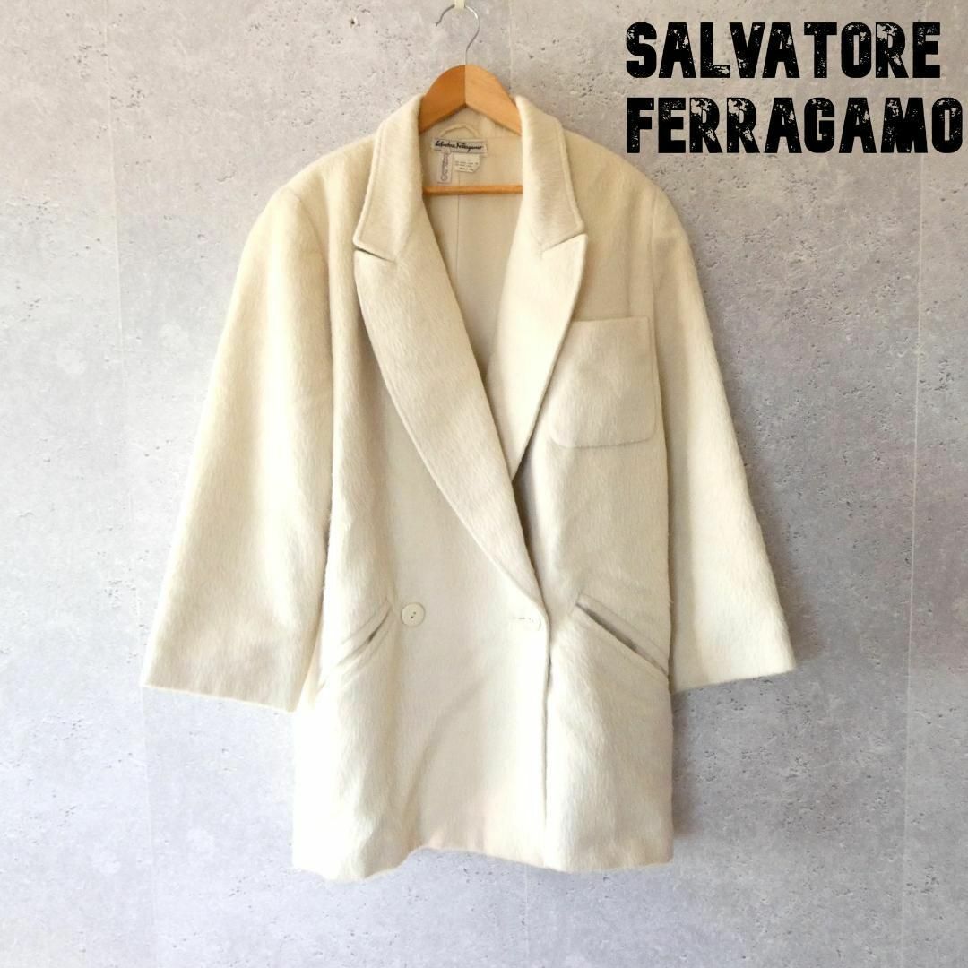 美品　Salvatore Ferragamo サルヴァトーレ　フェラガモ　コート