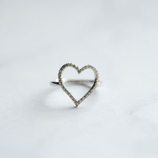 ハート♡K18WGダイヤモンドリング D:0.24ct  着画あり！！(リング(指輪))