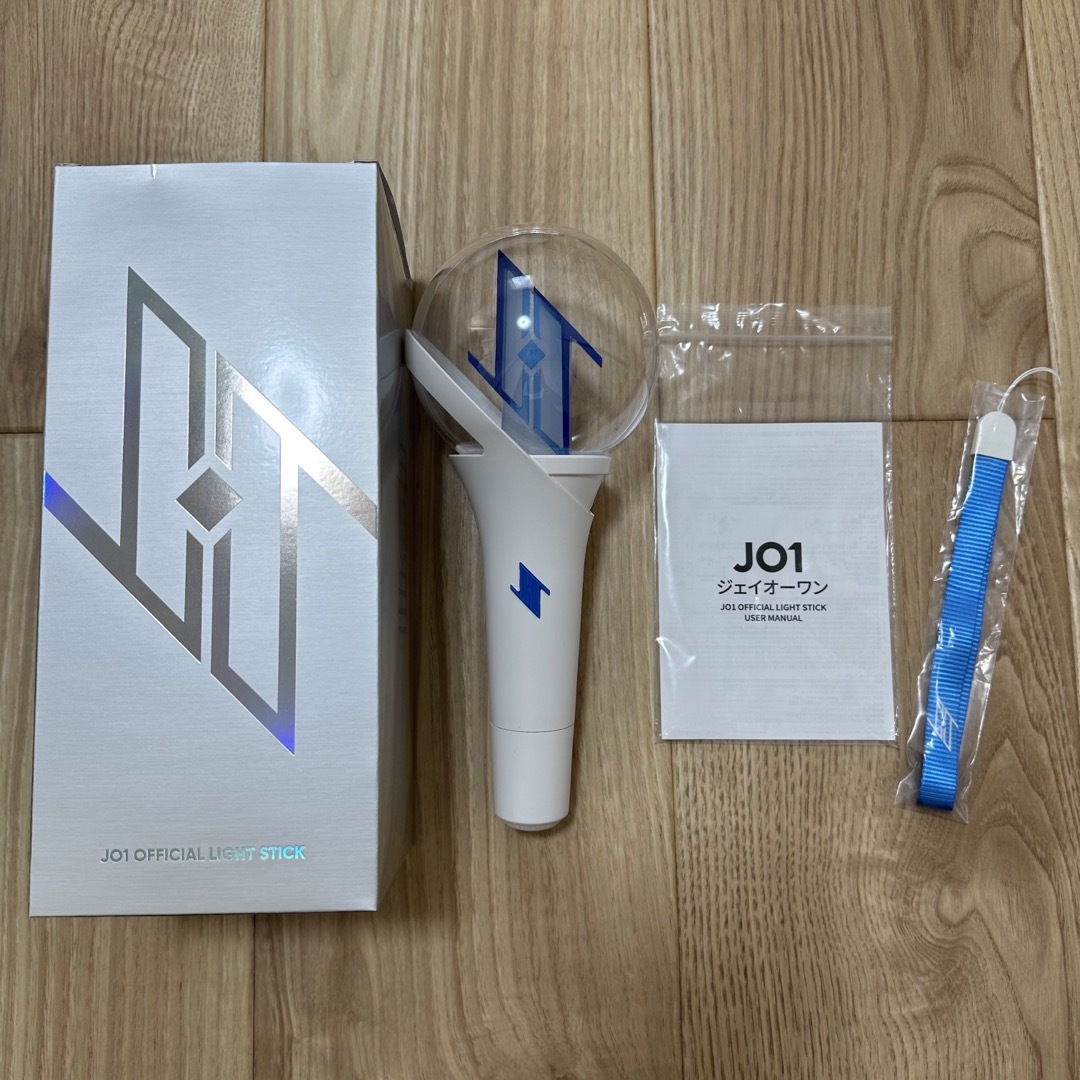 JO1(ジェイオーワン)のJO1 OFFICIAL LIGHT STICK エンタメ/ホビーの声優グッズ(ペンライト)の商品写真