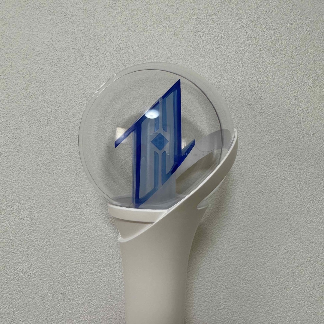 JO1(ジェイオーワン)のJO1 OFFICIAL LIGHT STICK エンタメ/ホビーの声優グッズ(ペンライト)の商品写真