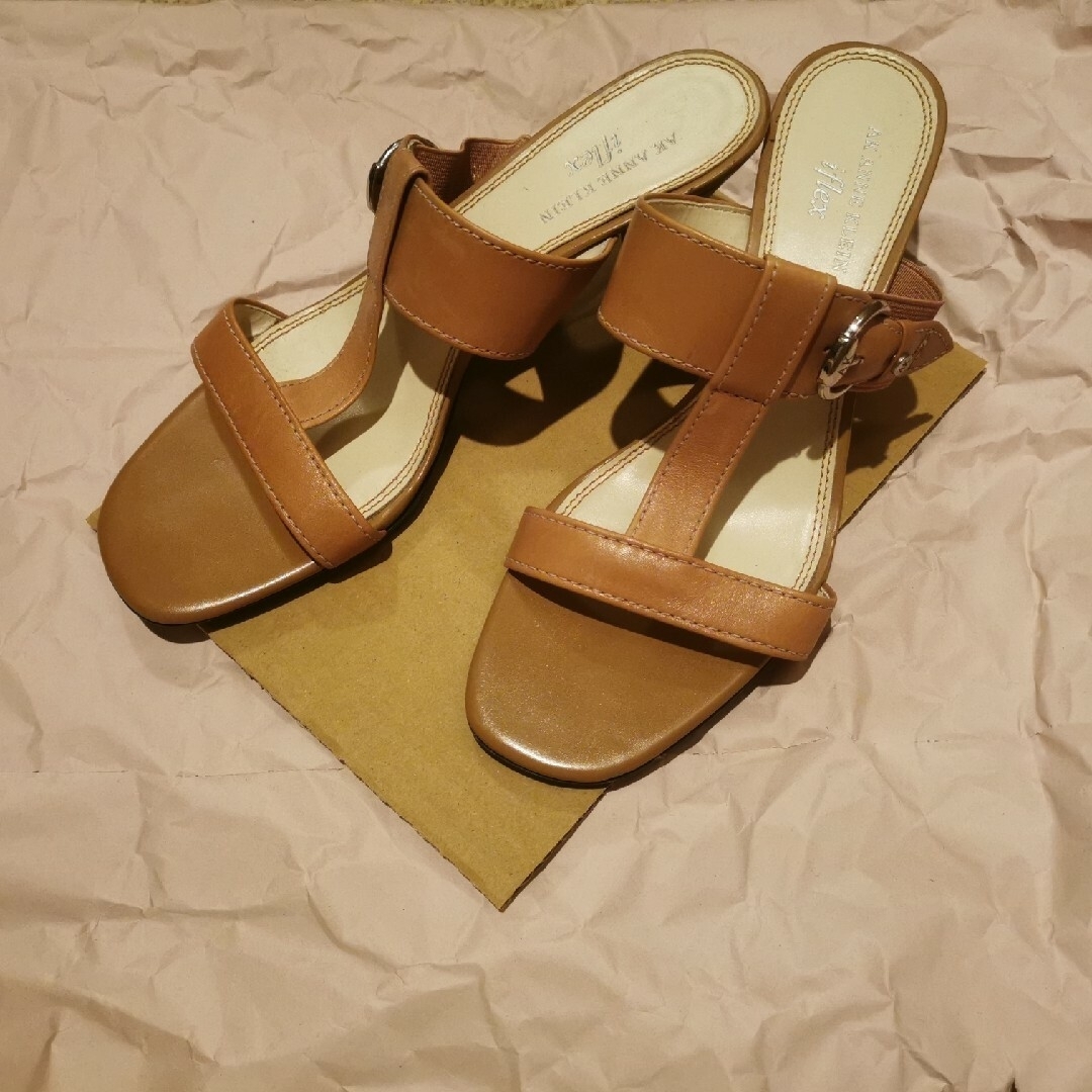ANNE KLEIN(アンクライン)のANNE KLEIN ヒール　サンダル　サイズ8 レディースの靴/シューズ(サンダル)の商品写真