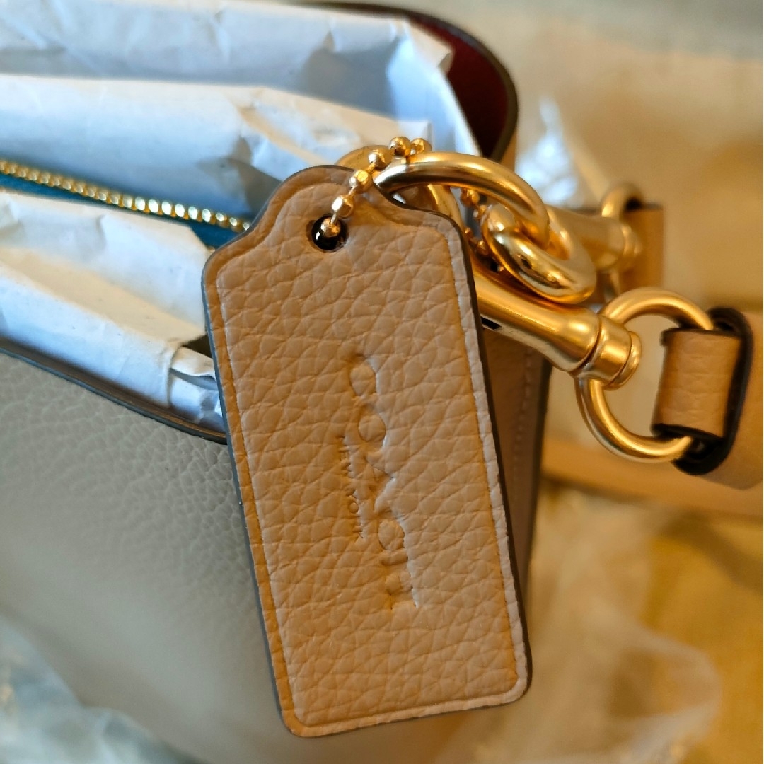 COACH(コーチ)のコーチ　ショルダーバッグ ハンドバッグ 2Way レディースのバッグ(ショルダーバッグ)の商品写真