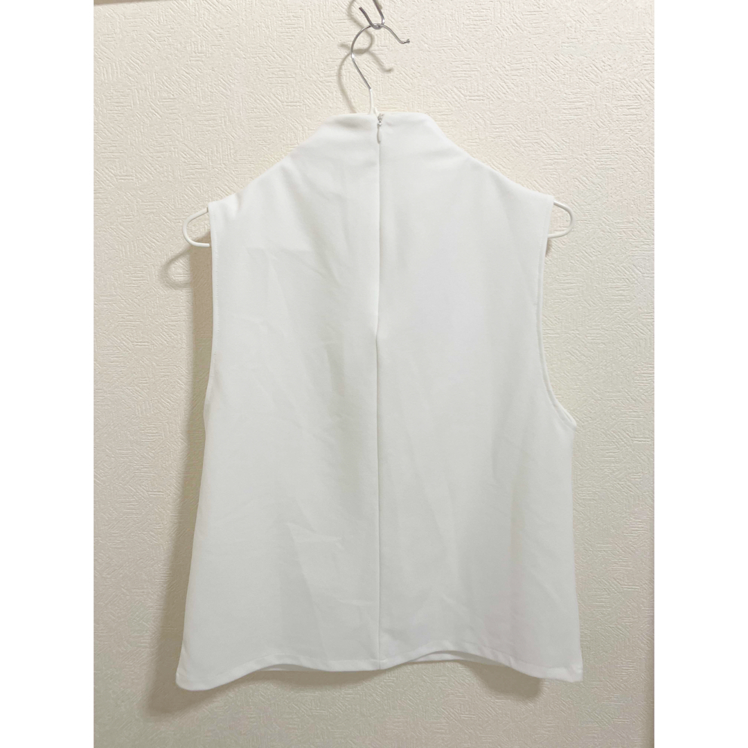 ZARA(ザラ)のZARA ハイネックノースリーブカットソー レディースのトップス(カットソー(半袖/袖なし))の商品写真