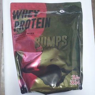 BUMPS(バンプス)日本製ホエイプロテイン1kg×2 ストロベリー×バナナ味