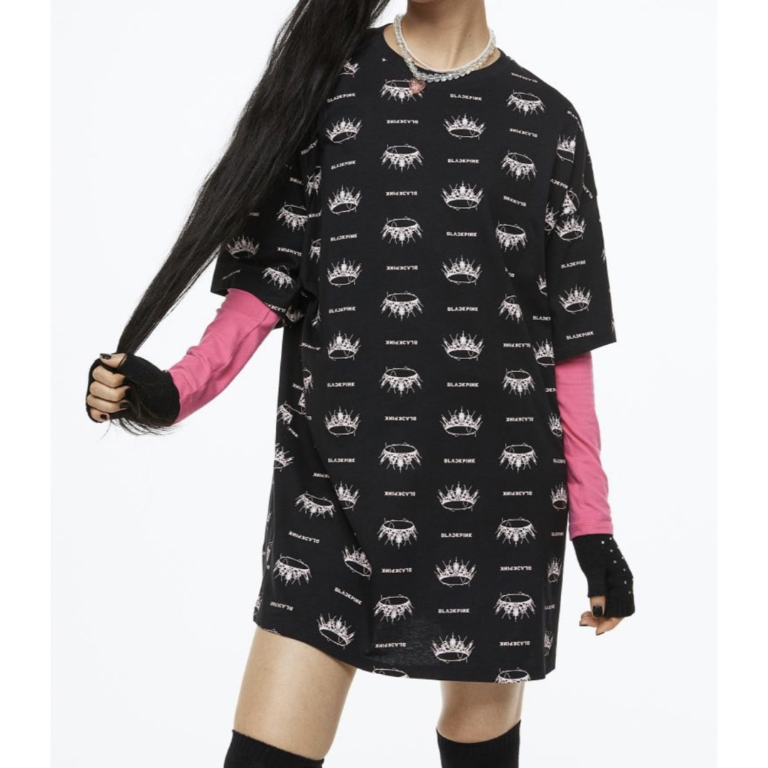 H&M(エイチアンドエム)の【H&M】BLACKPINK  Tシャツ レディースのトップス(Tシャツ(半袖/袖なし))の商品写真