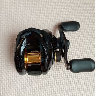 シマノ(SHIMANO)のバスワンXT　150　右巻き　ベイトリール(リール)