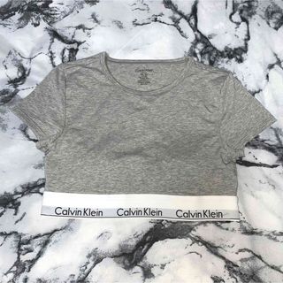 カルバンクライン(Calvin Klein)のCalvin Klein カルバンクライン パッド付き トップス(Tシャツ(半袖/袖なし))