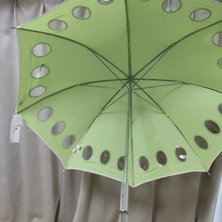 クレージュ(Courreges)の新品　タグ付き　courreges　クレージュ　長傘　グリーン　緑　窓　60cm(傘)