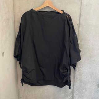 イッセイミヤケ(ISSEY MIYAKE)のイッセイミヤケ　半袖トップス(シャツ/ブラウス(半袖/袖なし))