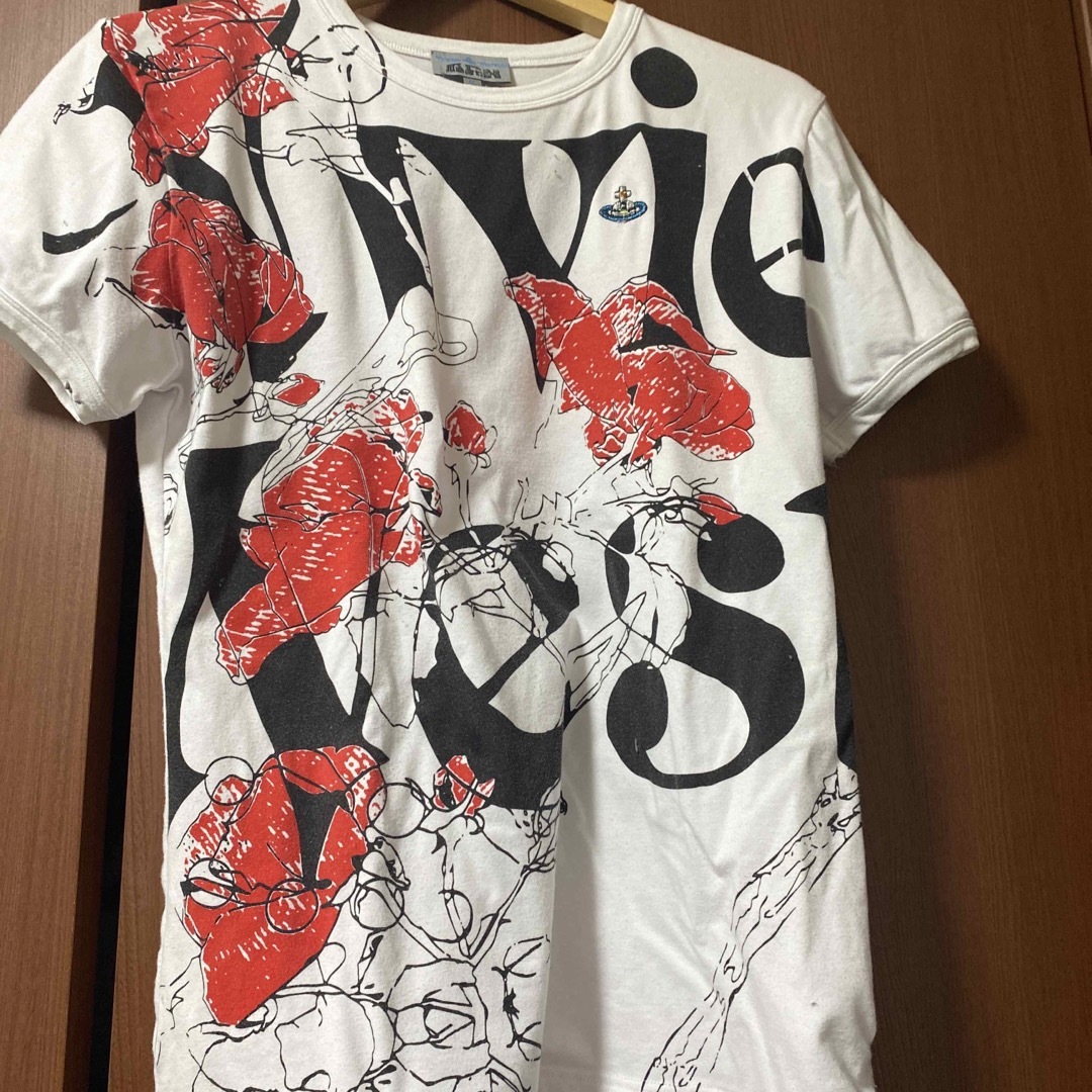 Vivienne Westwood(ヴィヴィアンウエストウッド)のちい様専用　　ビビアンTシャツ レディースのトップス(Tシャツ(半袖/袖なし))の商品写真