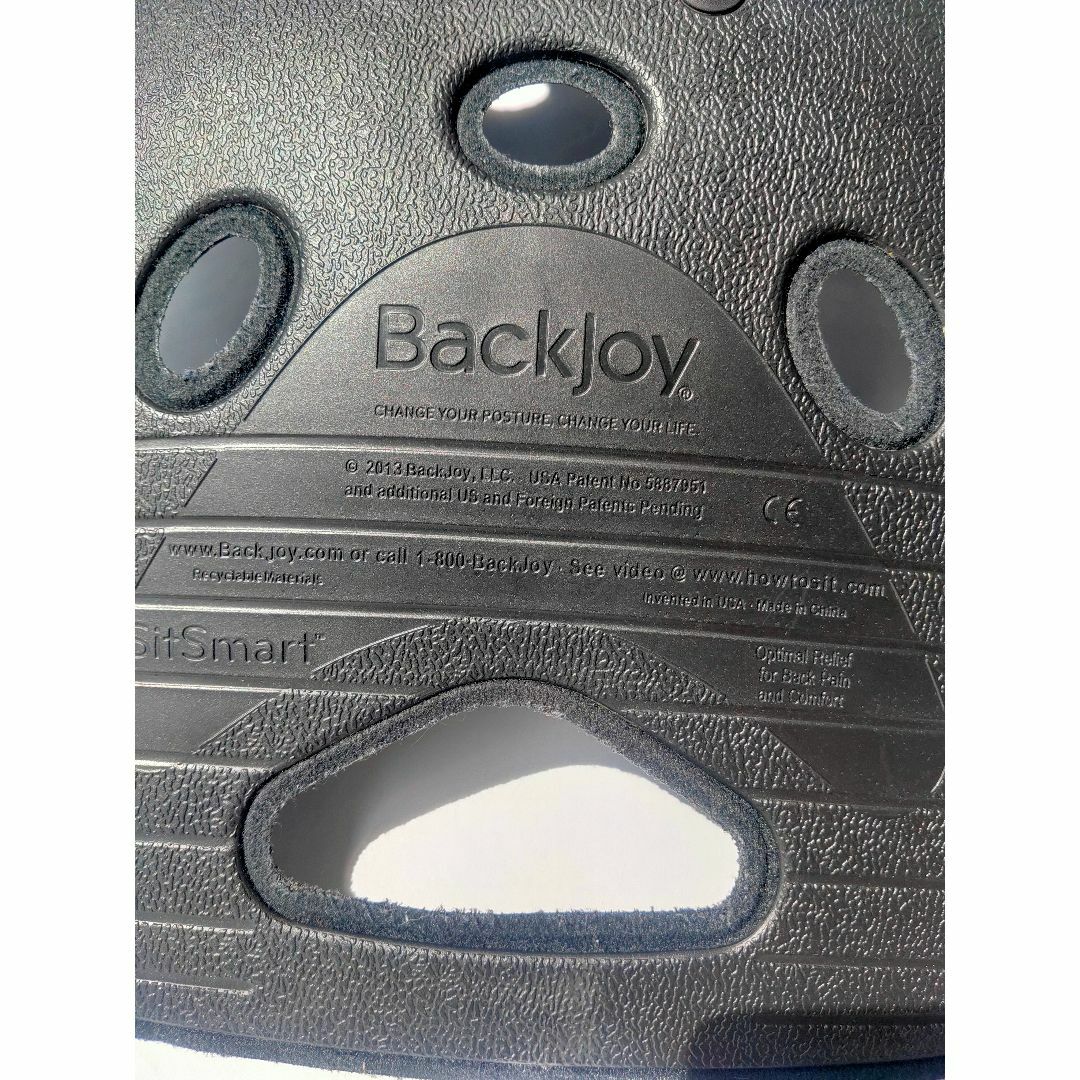 バックジョイ (Backjoy) 骨盤サポートシート レギュラーサイズ ブラック インテリア/住まい/日用品の椅子/チェア(その他)の商品写真