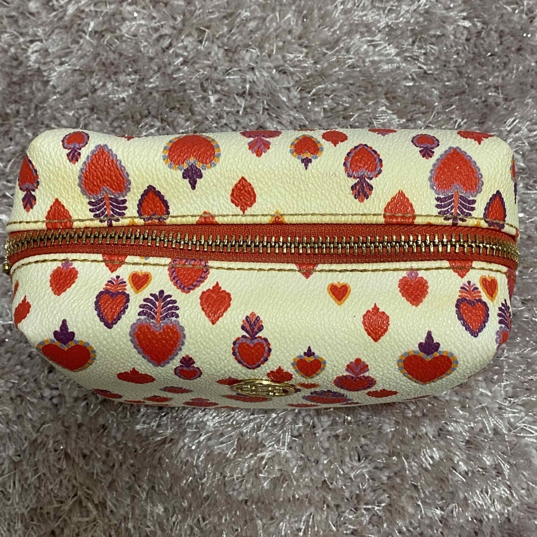 Tory Burch(トリーバーチ)の【Tory Burch】トリーバーチ ポーチ ハート柄　バレンタイン限定 レディースのファッション小物(ポーチ)の商品写真