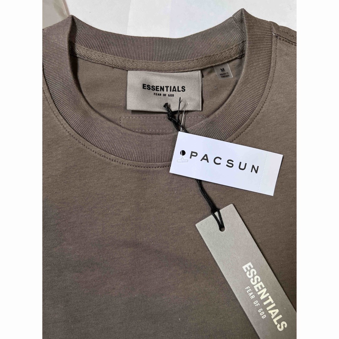 レア商品 essentials 半袖 Tシャツ 国内未入荷!新品未使用