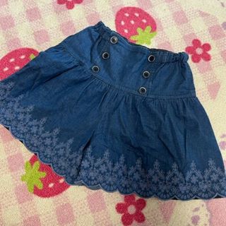 アナスイミニ(ANNA SUI mini)のアナスイミニ　キュロット　１４０　フラワー刺繍　ショートパンツ　デニム(パンツ/スパッツ)