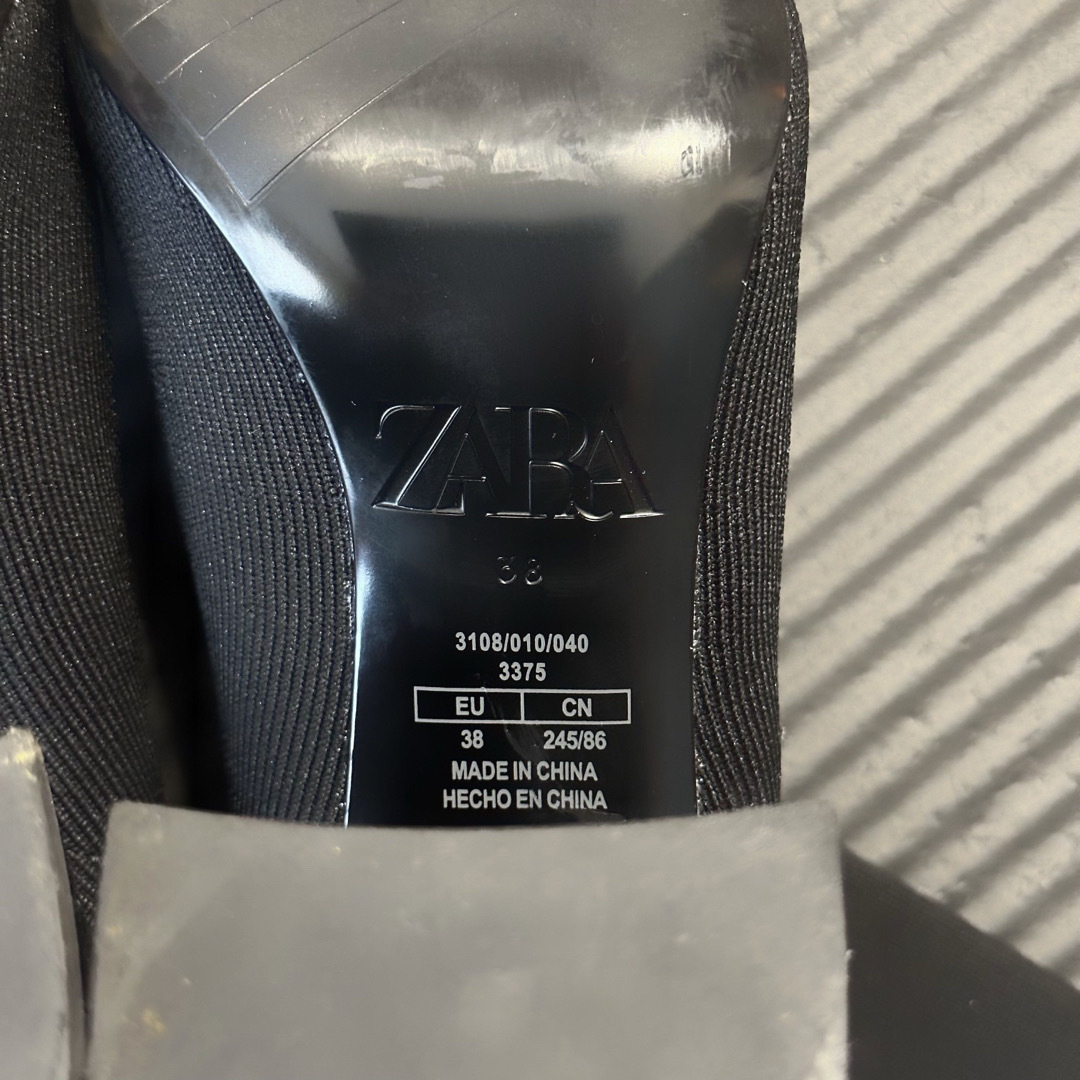 ZARA(ザラ)の【最終値下】ZARA ザラ ファブリック ヒール ショート ブーツ レディースの靴/シューズ(ブーツ)の商品写真