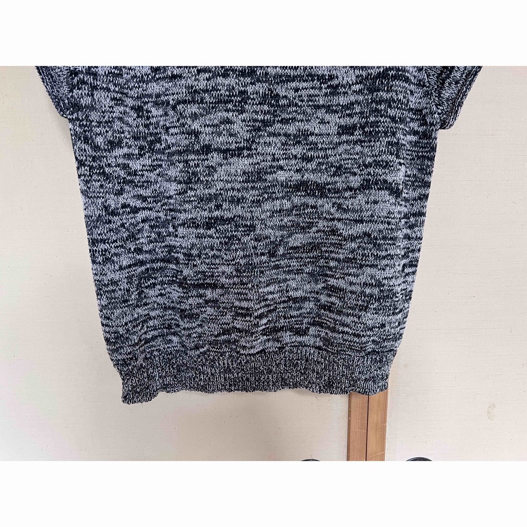 nanamica(ナナミカ)のnanamica Paper Knit Vest ナナミカ ペーパーニットベスト メンズのトップス(ニット/セーター)の商品写真