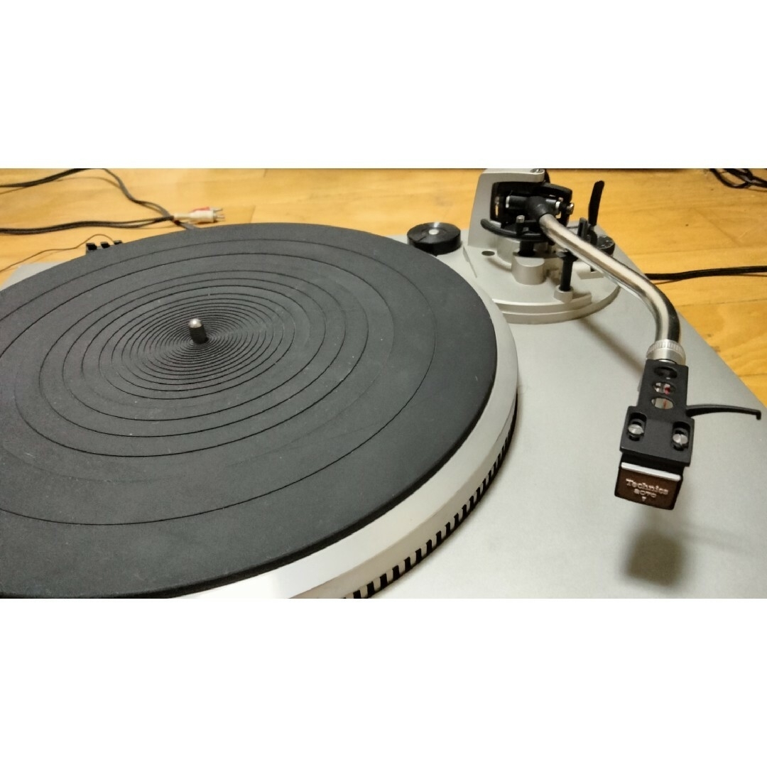 Real Techniques(リアルテクニクス)のテクニクス　SL-Q3 Technics Quarts 楽器のDJ機器(ターンテーブル)の商品写真