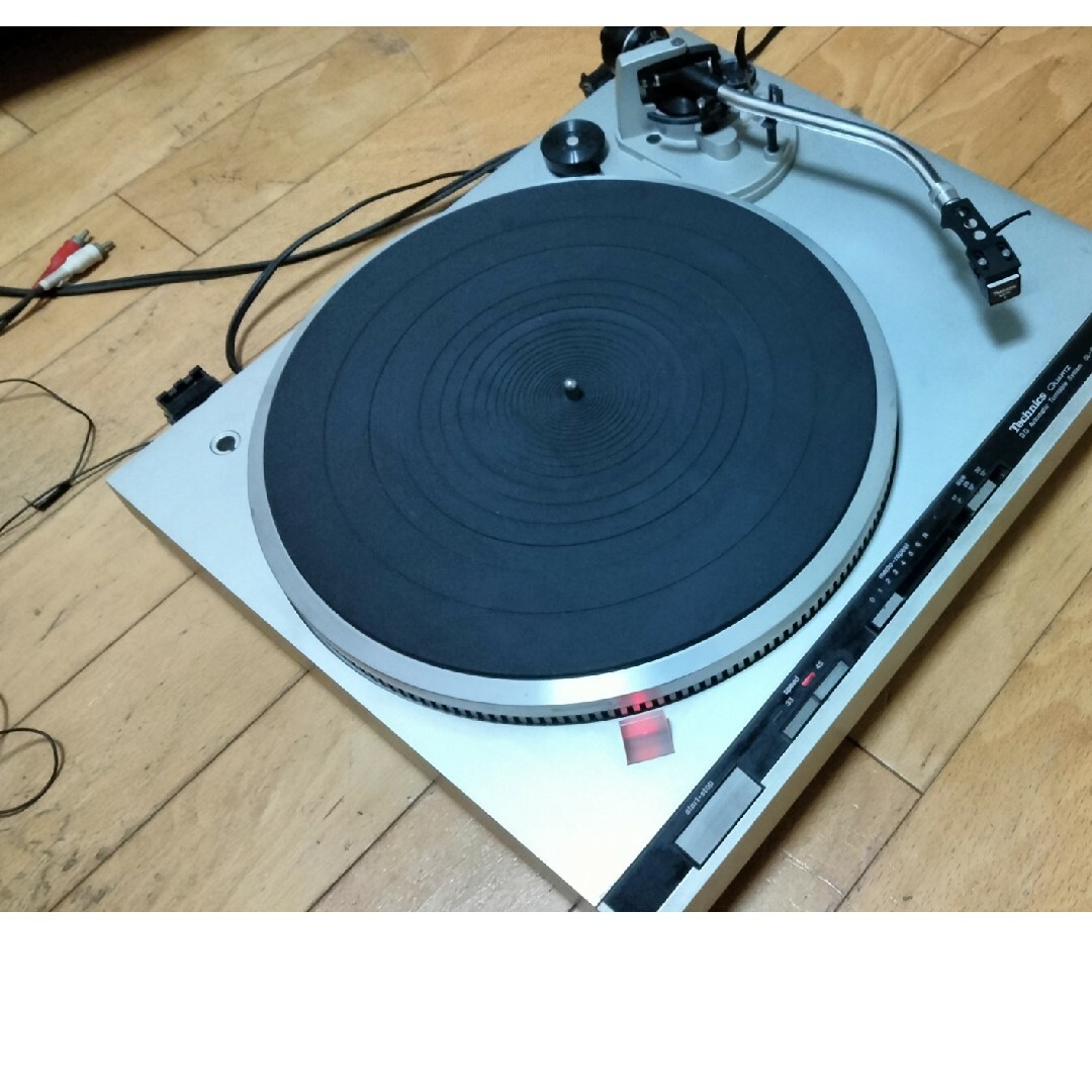 Real Techniques(リアルテクニクス)のテクニクス　SL-Q3 Technics Quarts 楽器のDJ機器(ターンテーブル)の商品写真