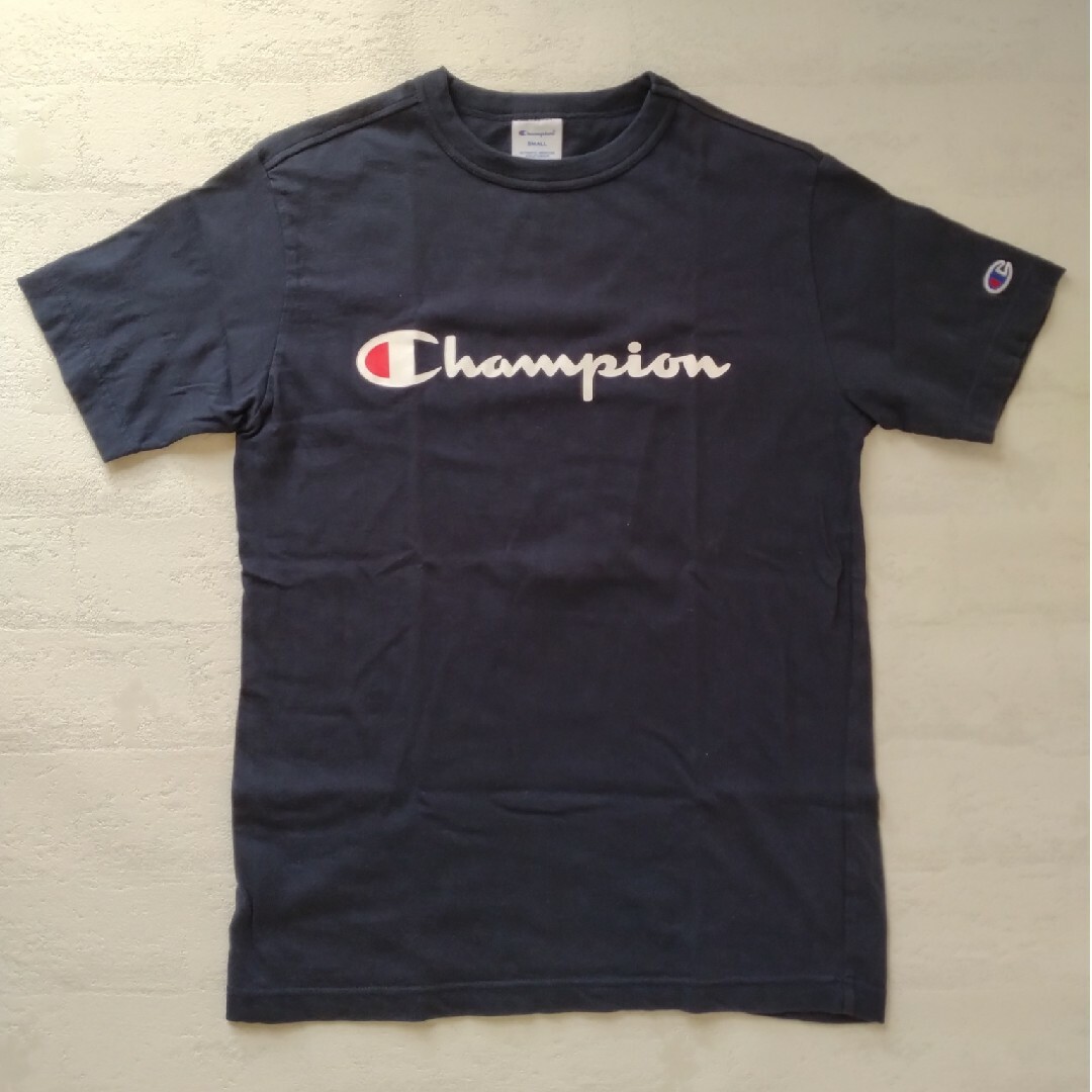 Champion(チャンピオン)のChampion　Sサイズ　ネイビー　2枚セット　着用回数少ないです　少々難あり メンズのトップス(Tシャツ/カットソー(半袖/袖なし))の商品写真