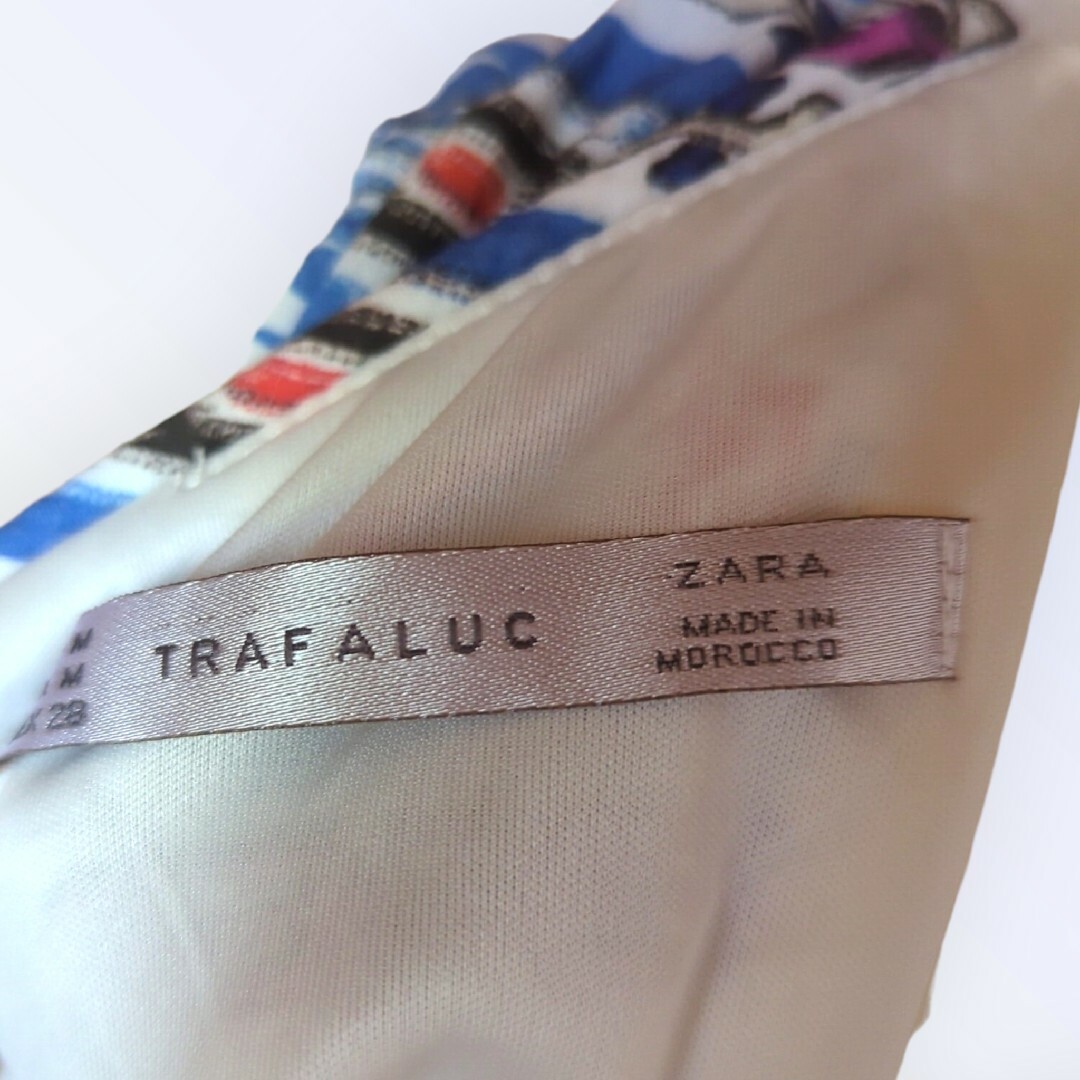 ZARA(ザラ)のZARA ワンピース TRAFALUC Mサイズ 可愛い【値下げしました】 レディースのワンピース(ひざ丈ワンピース)の商品写真