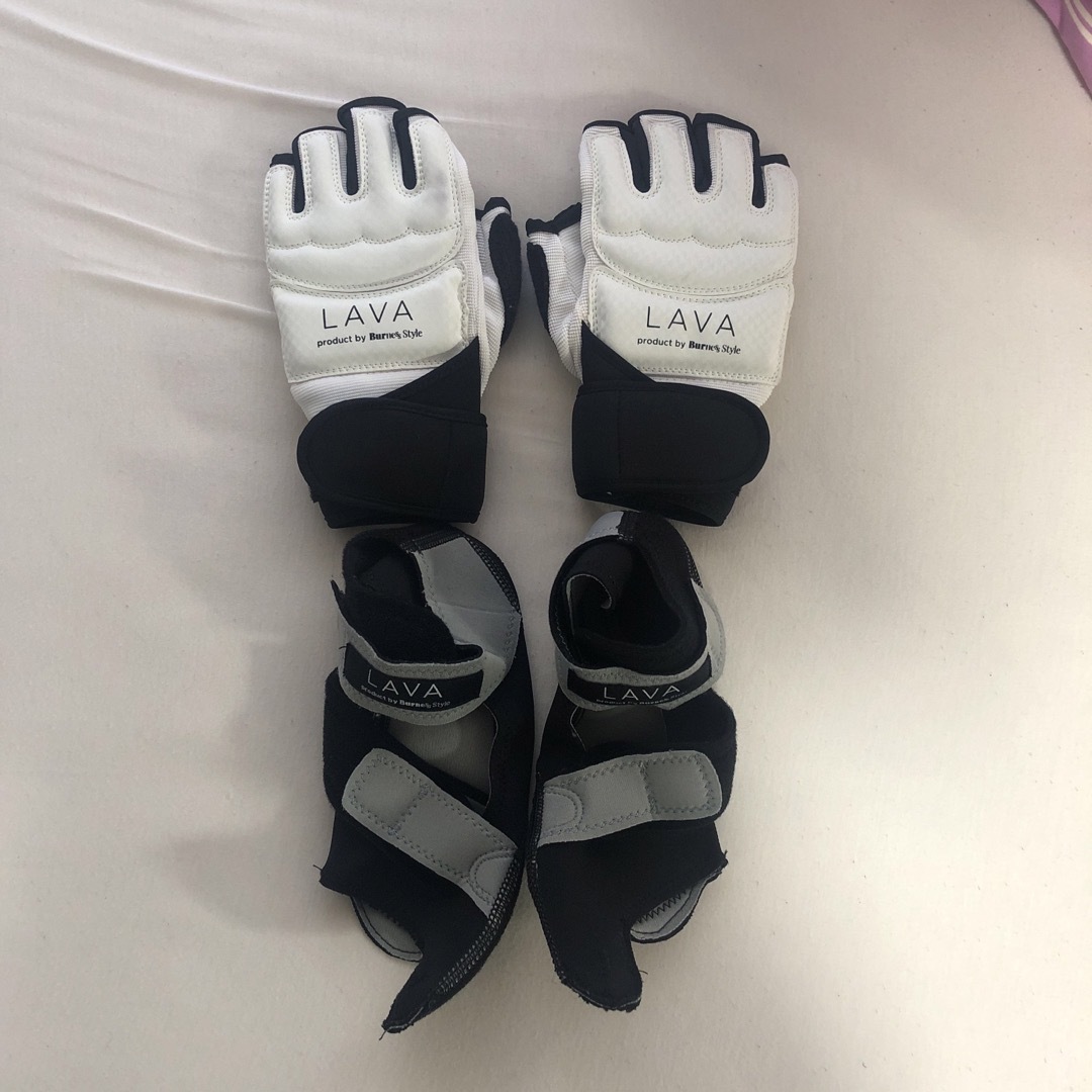 lava キックボクシング(バーネススタイル)グローブ、シューズの通販 by lava キックボクシング(バーネススタイル)グローブ、シューズの通販 by