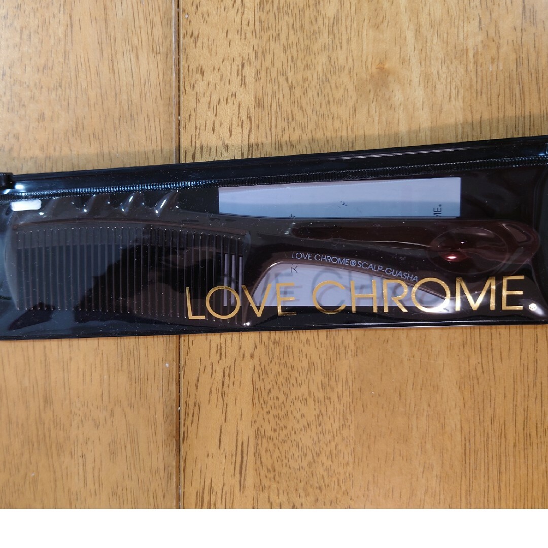 LOVE CHROME(ラブクロム)のラブクローム コスメ/美容のヘアケア/スタイリング(ヘアブラシ/クシ)の商品写真